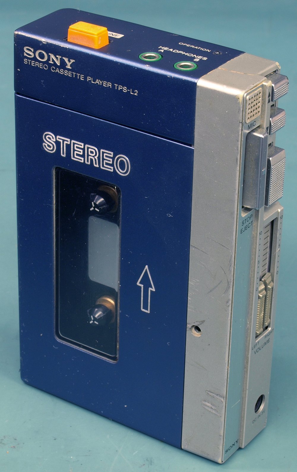 The reason for the second purchase. Sony's original Walkman, the TPS-L2, 1979. Photo: Binarysequence, CC BY-SA 4.0, via Wikimedia Commons.