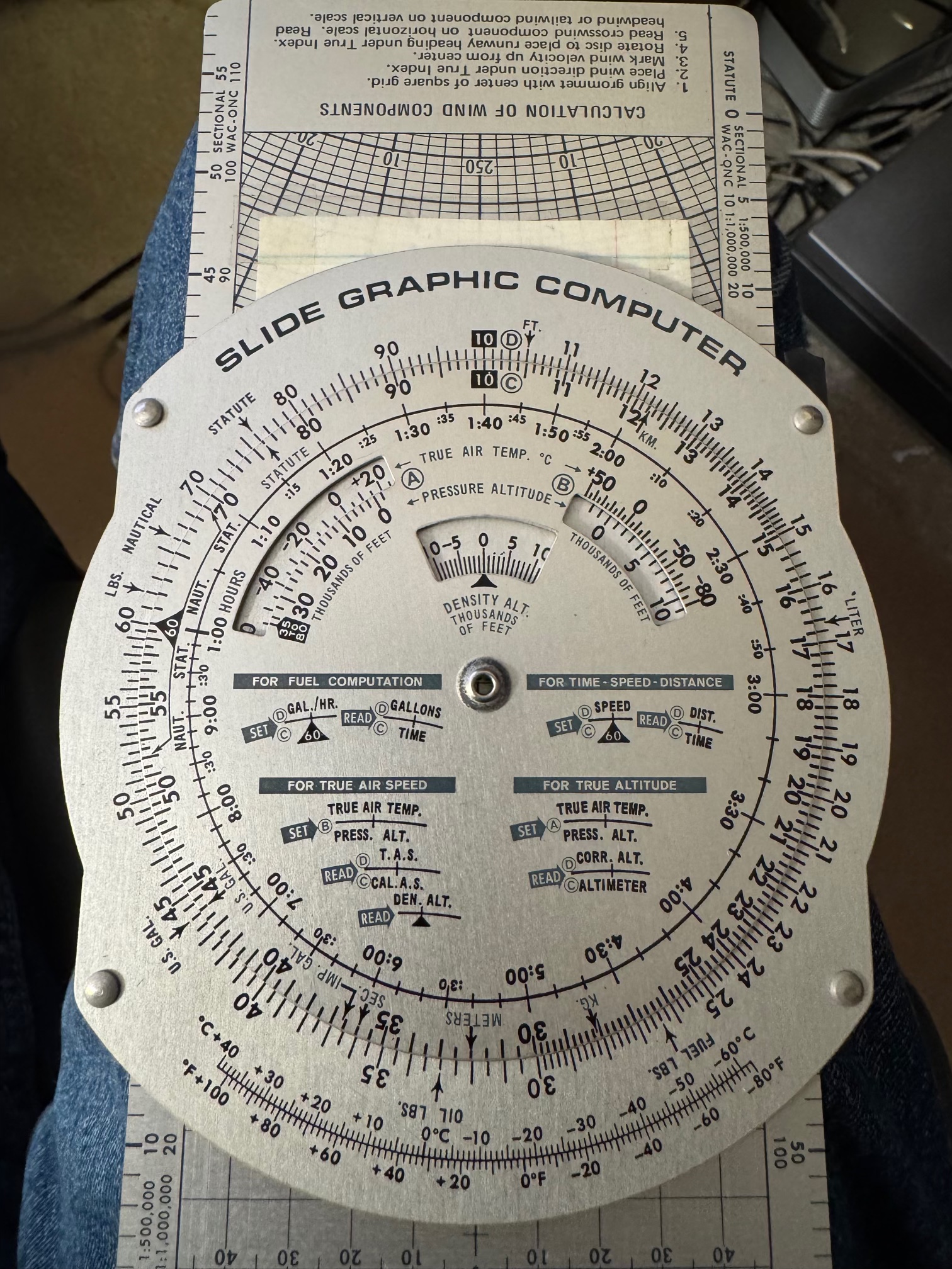 ✈️ A free E6B flight computer, with both sides of the slide rule