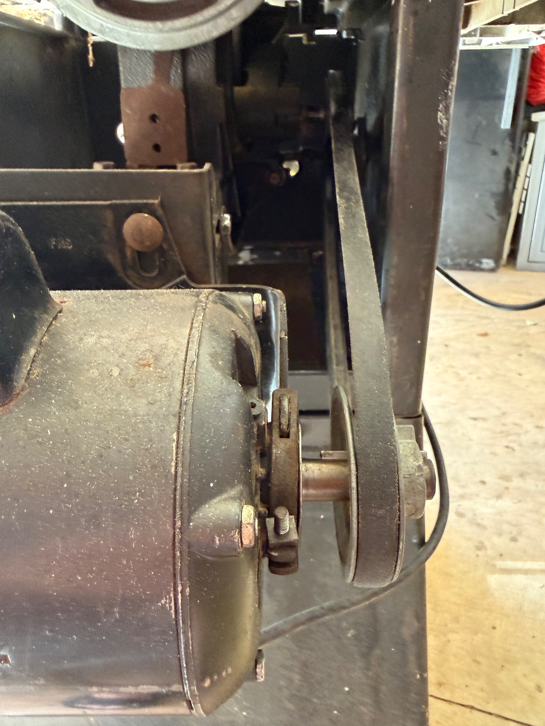 How do I keep the motor from slipping.